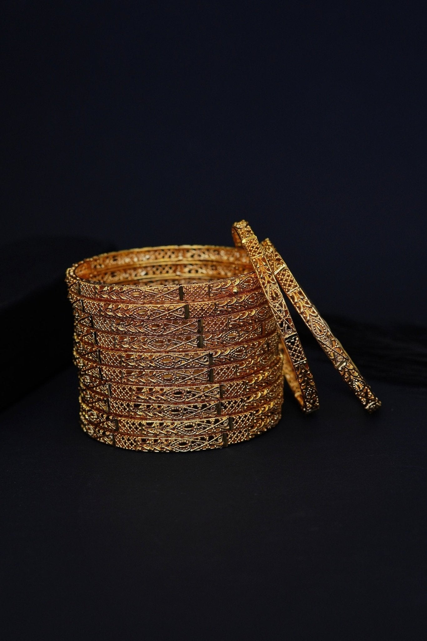 12 Pieces Gold Look Like Bangles