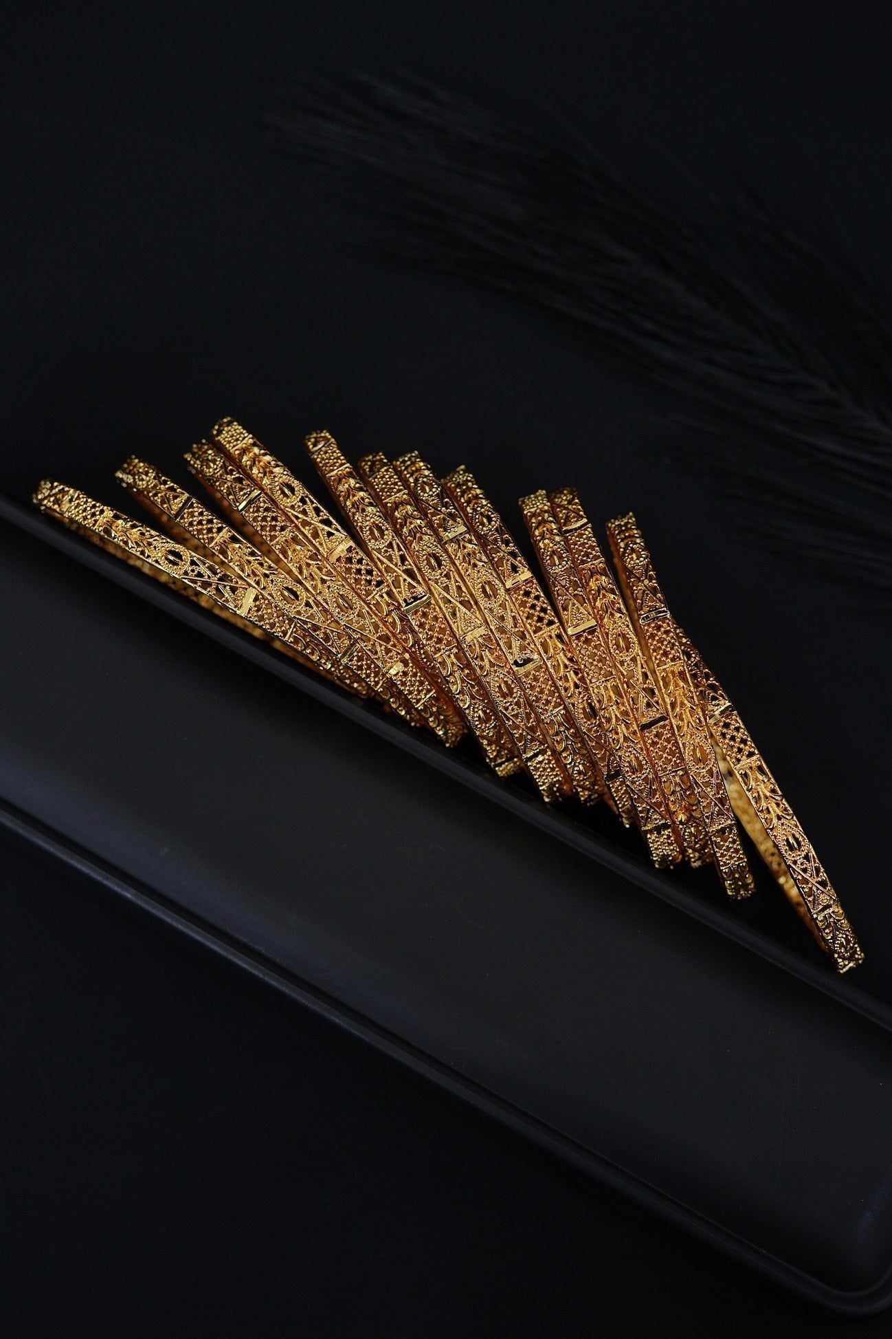 12 Pieces Gold Look Like Bangles