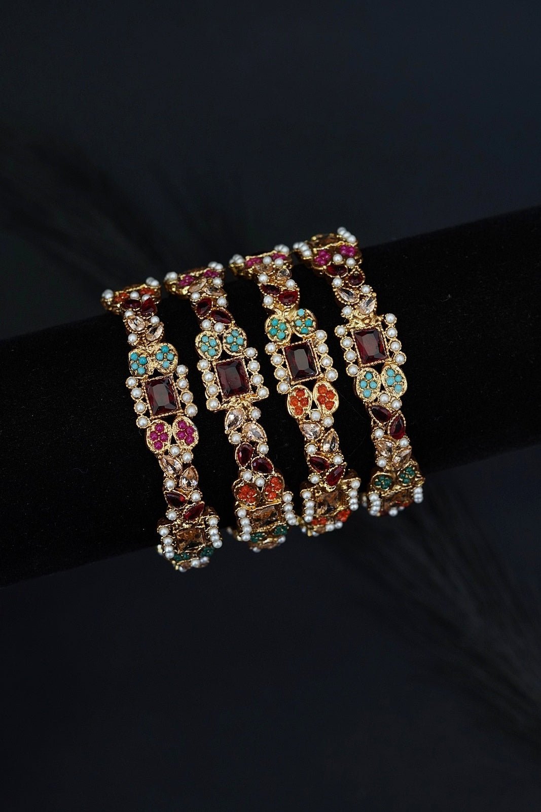 4 Pcs Gemstone Beautiful Bangles Set