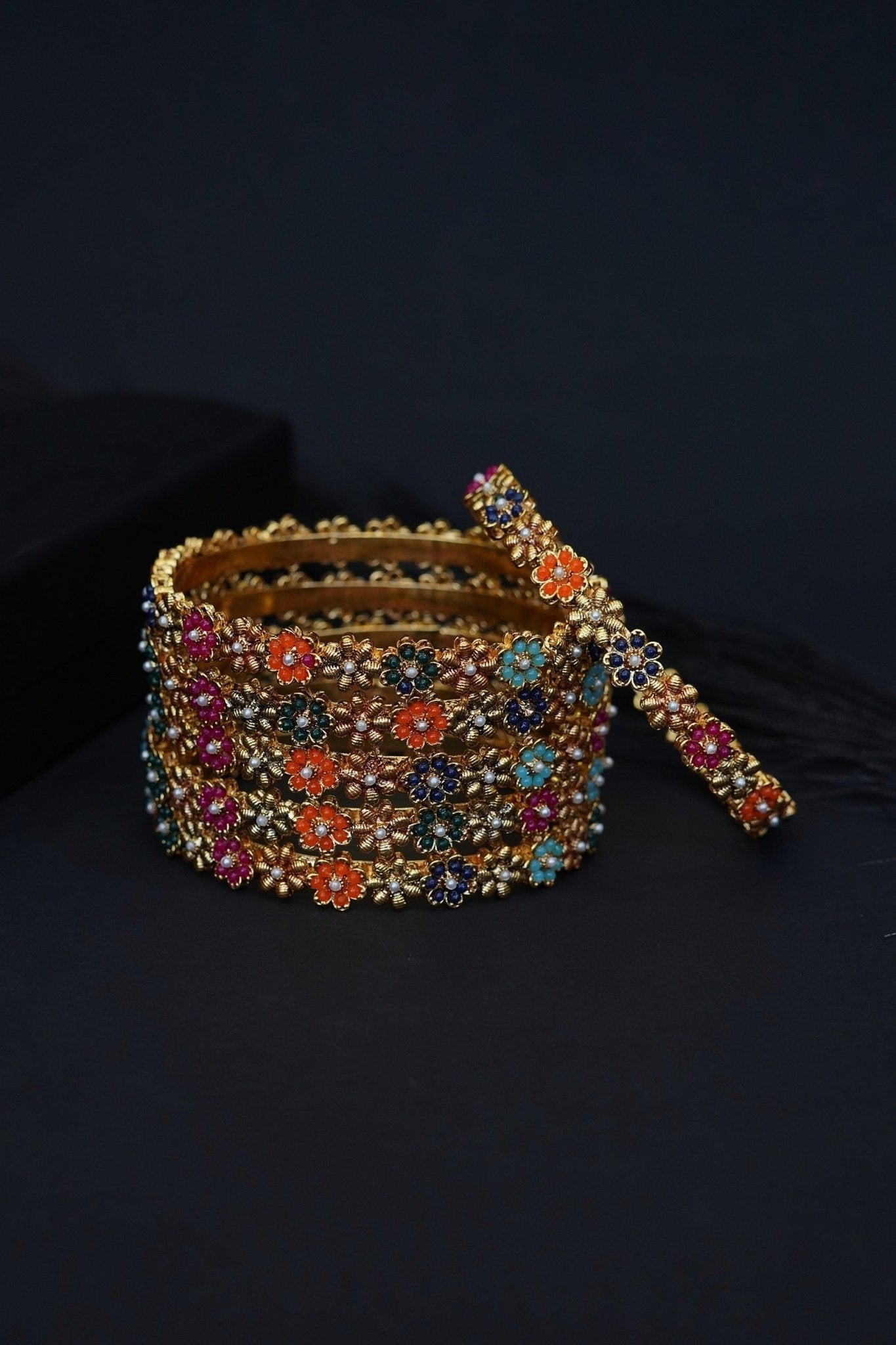 6 Pieces Copper Gold Bangles