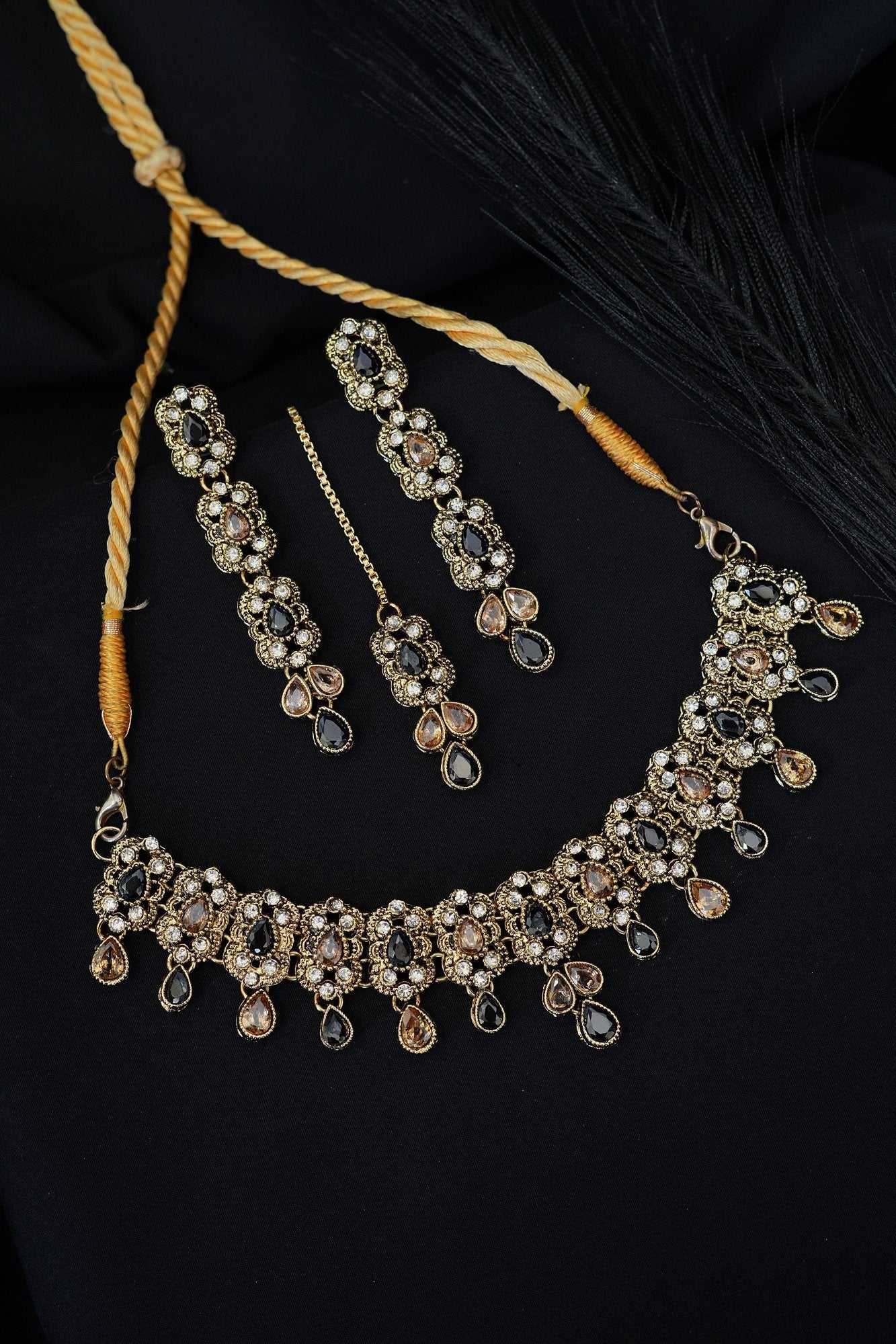 Antique Semi-Stones & Zircons Necklace set