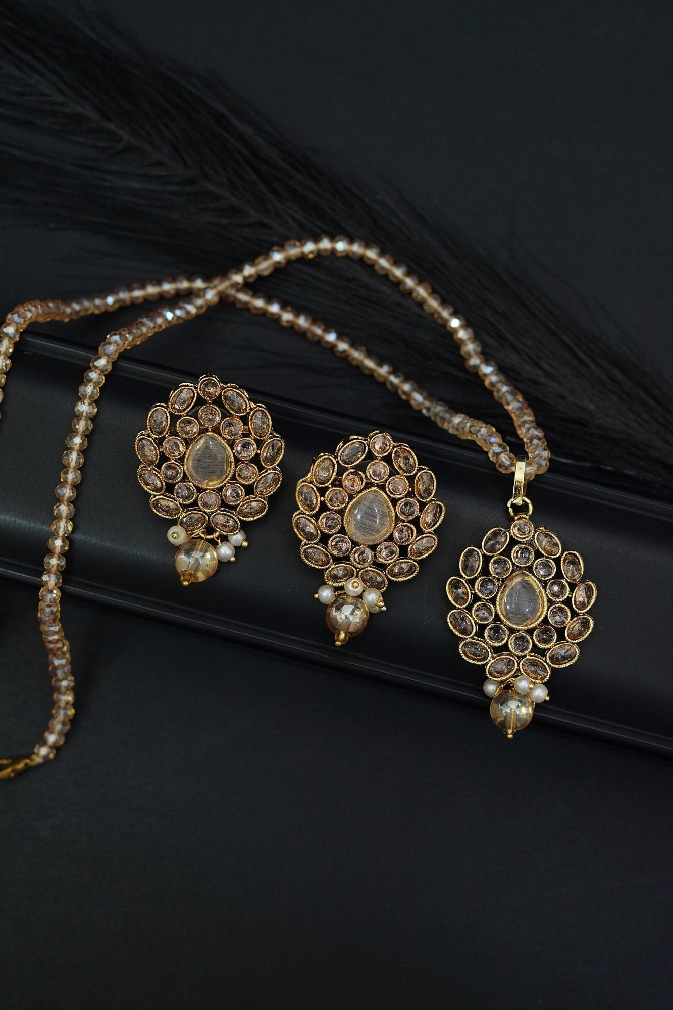 Reverse Ad Zircone Locket Set