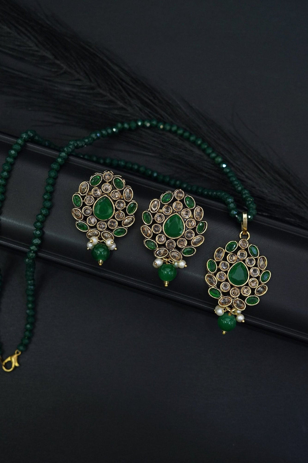 Reverse Ad Zircone Locket Set