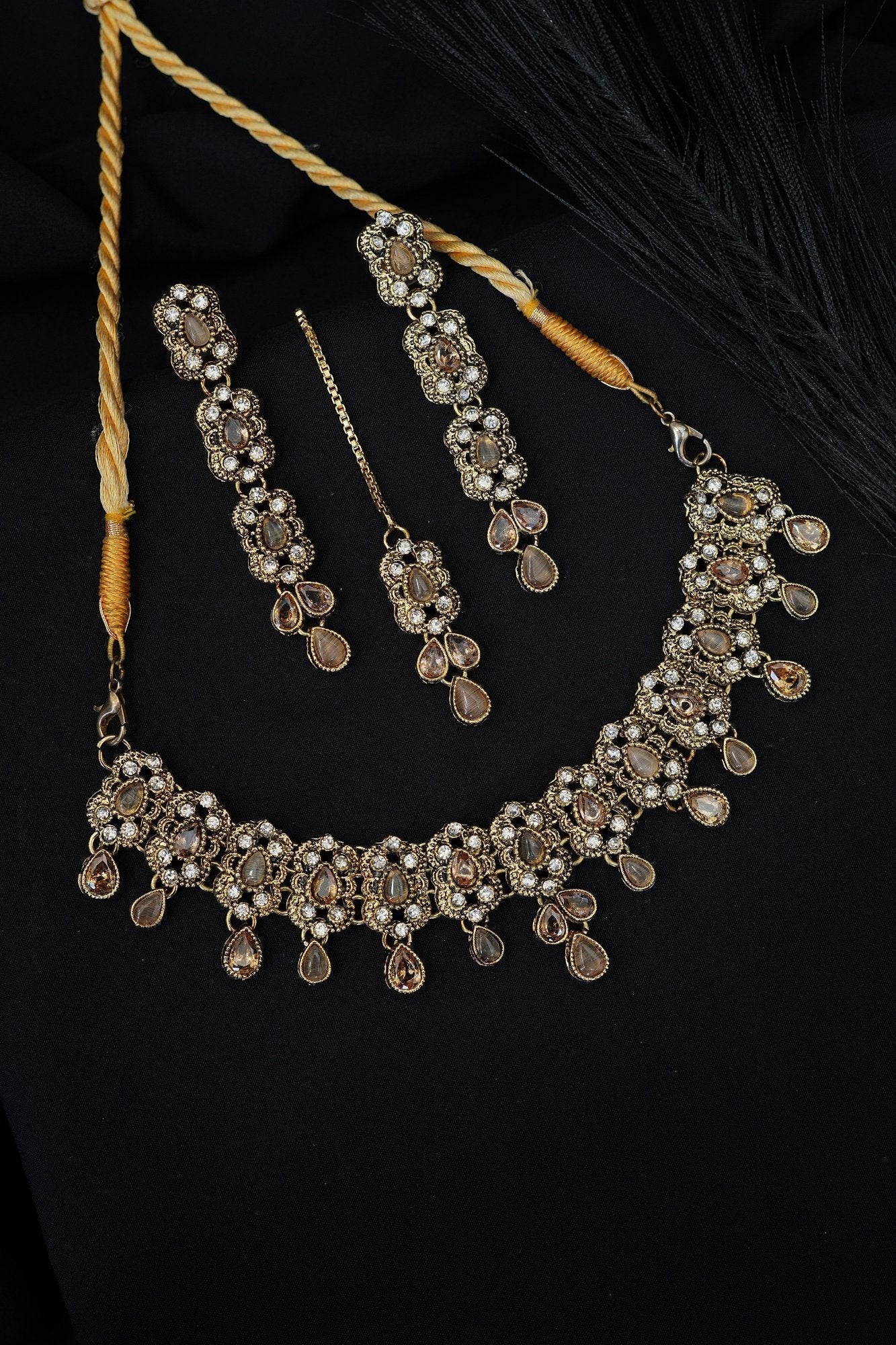 Antique Semi-Stones & Zircons Necklace set