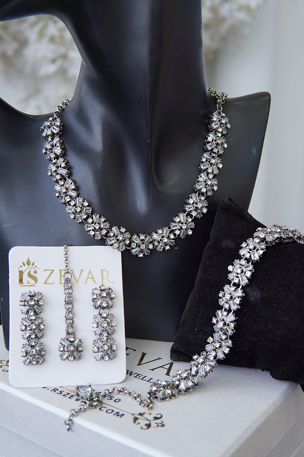 Cubic Zircone Necklace Set With Bracelet