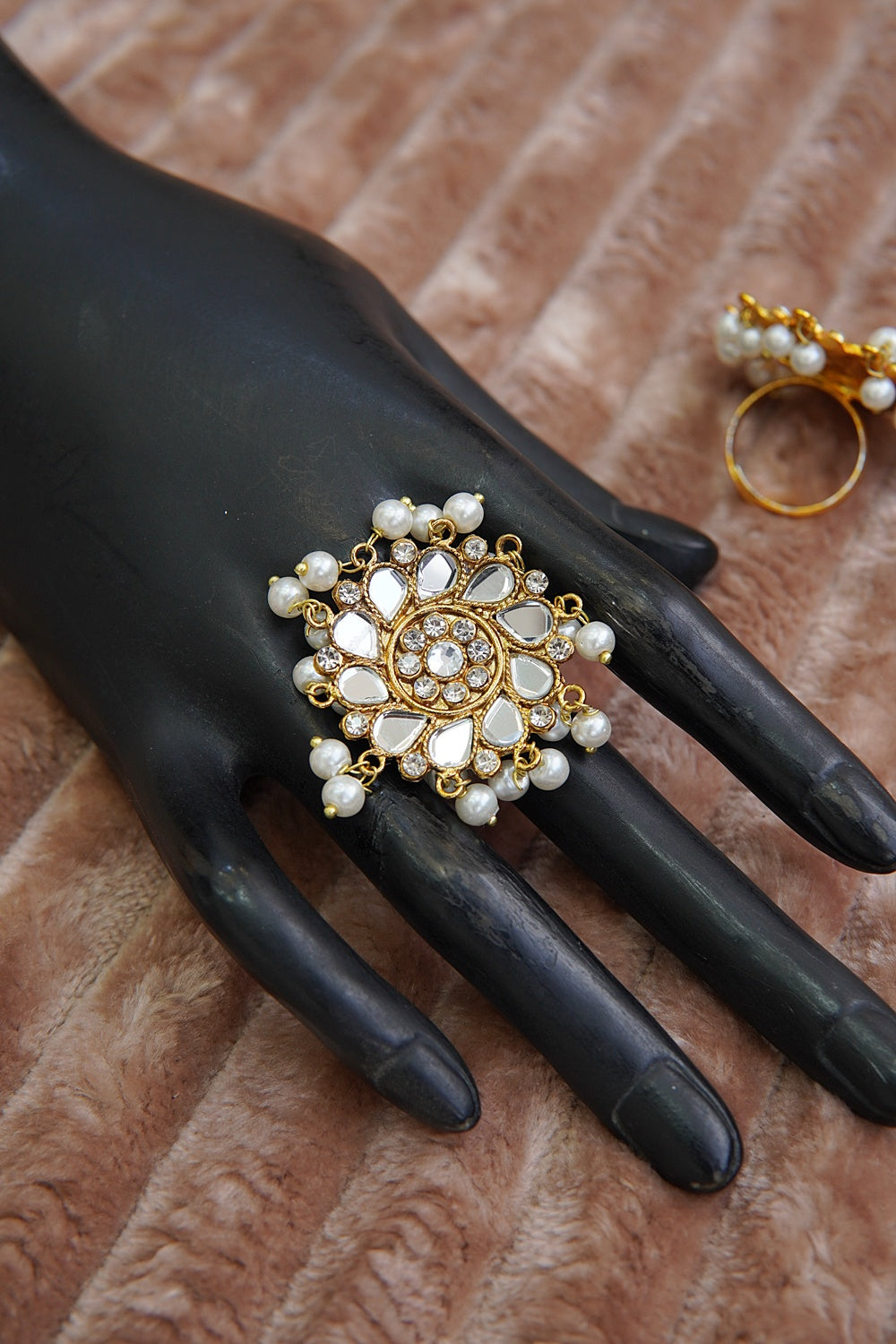 Sheesha Kundan Pearls Latkan Ring
