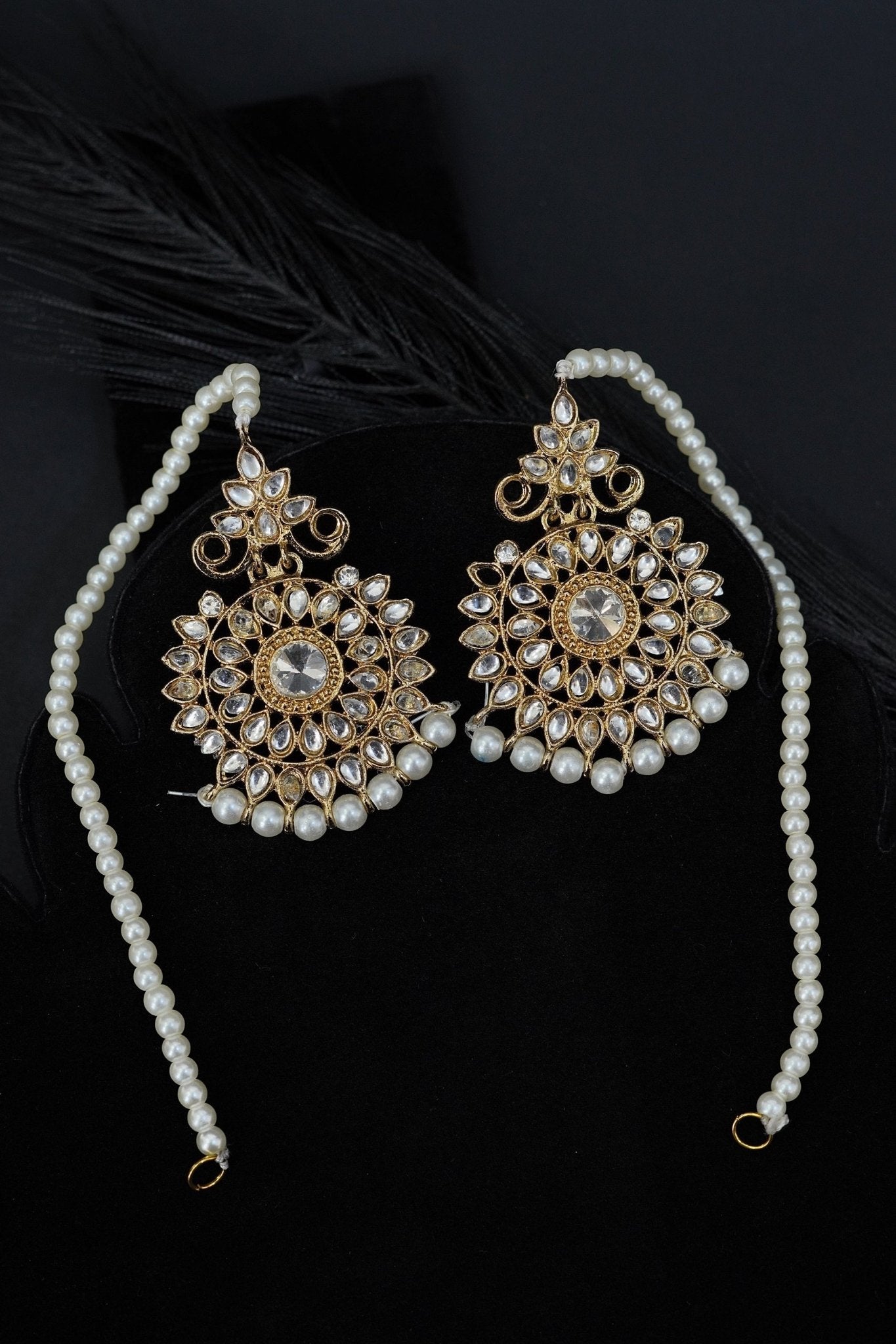 Antique Kundan Earrings With Saharay