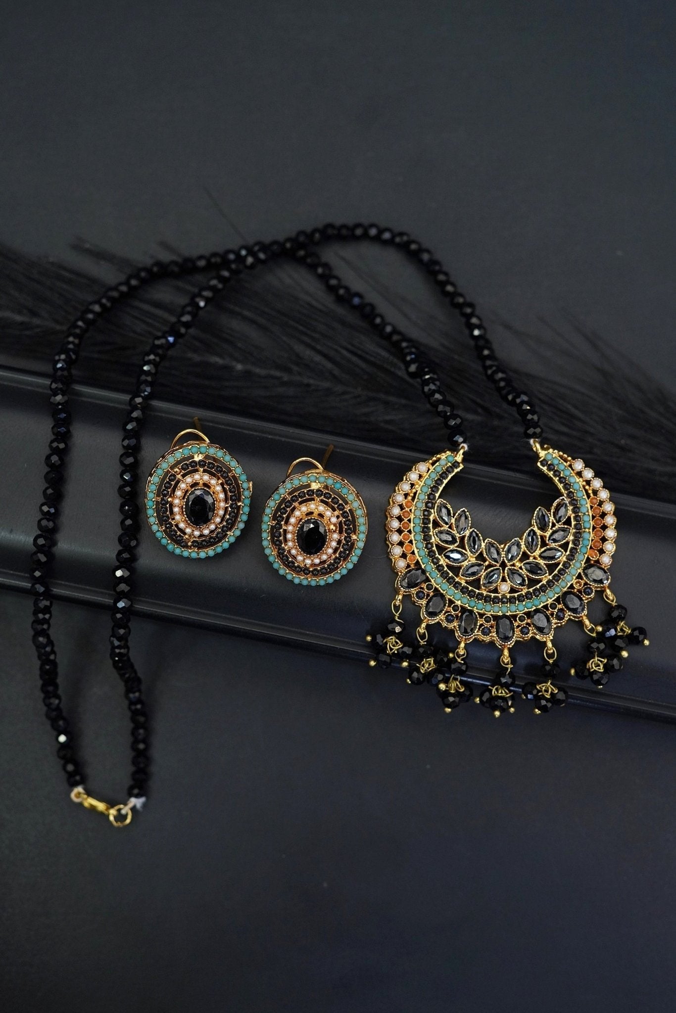 Handcrafted Navratan Designer Locket Set