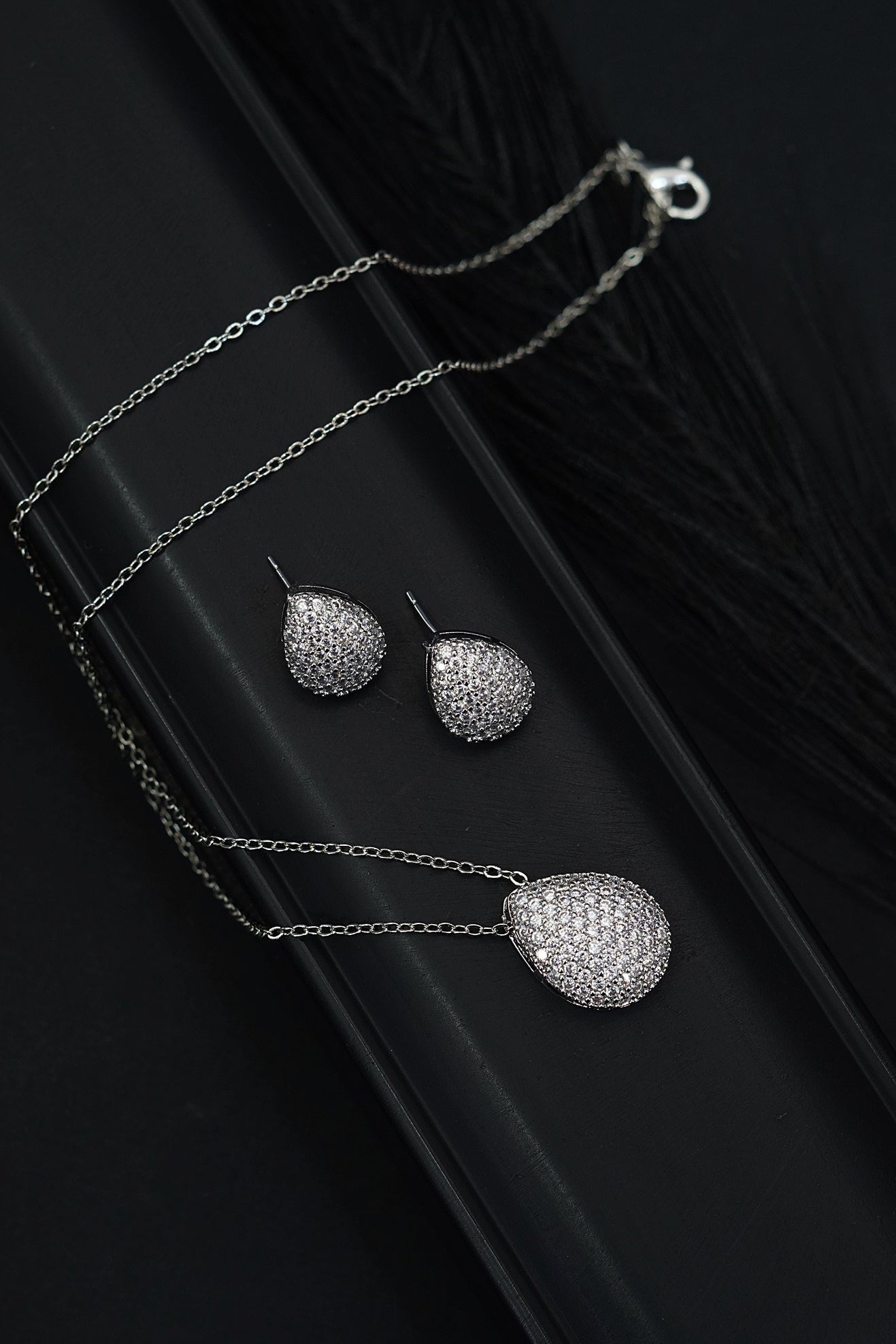 Premium AD Zircons Locket Set