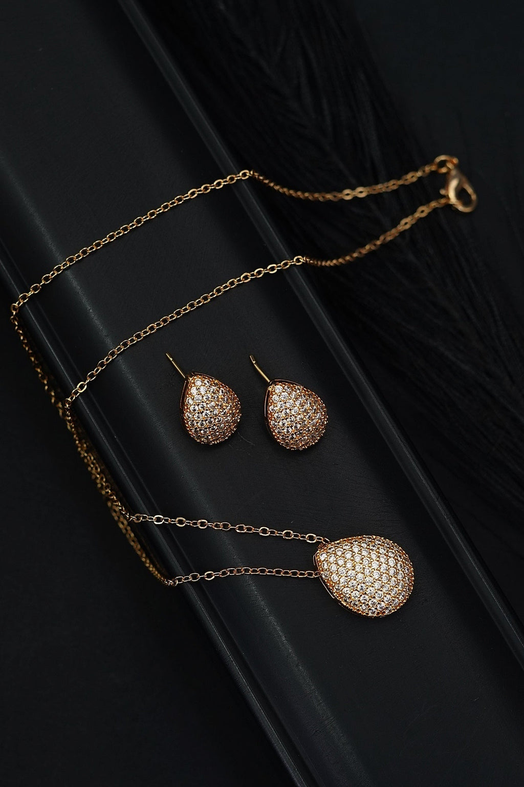 Premium AD Zircons Locket Set