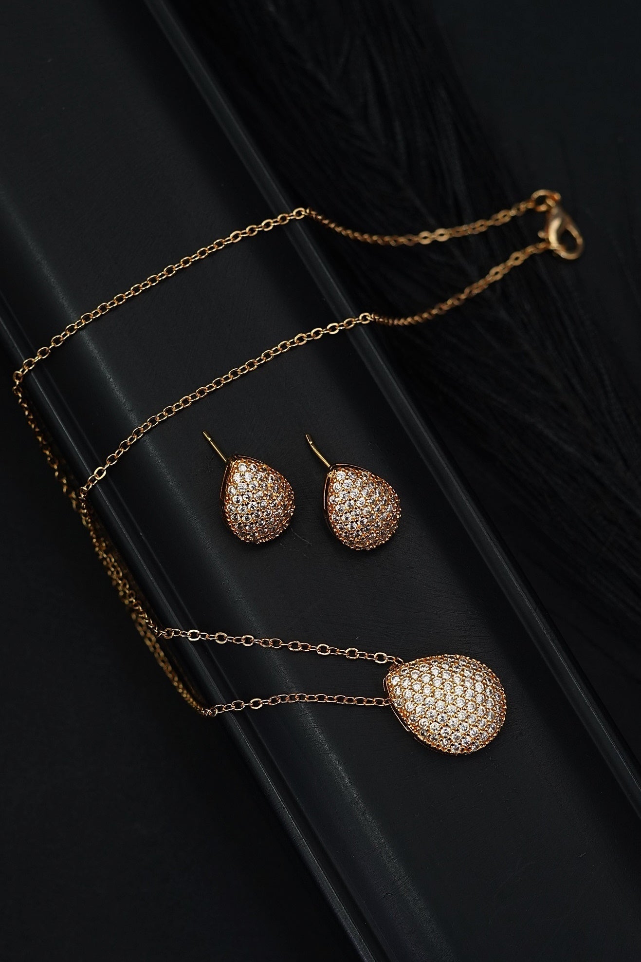 Premium AD Zircons Locket Set