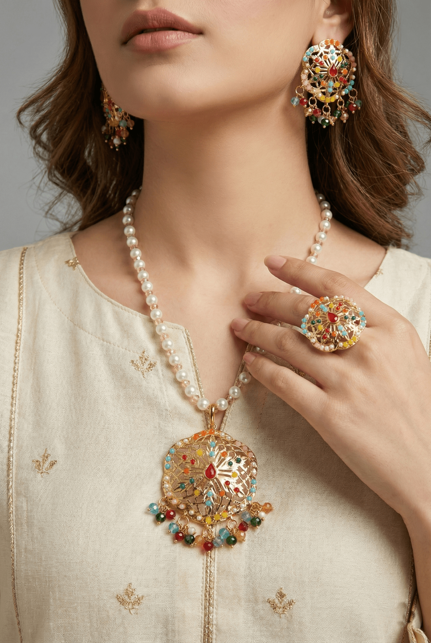 Radiant Filigree Pearl Locket Set