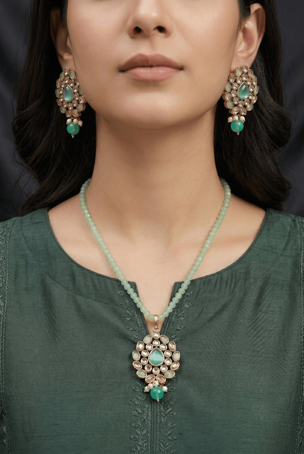 Reverse Ad Zircone Locket Set