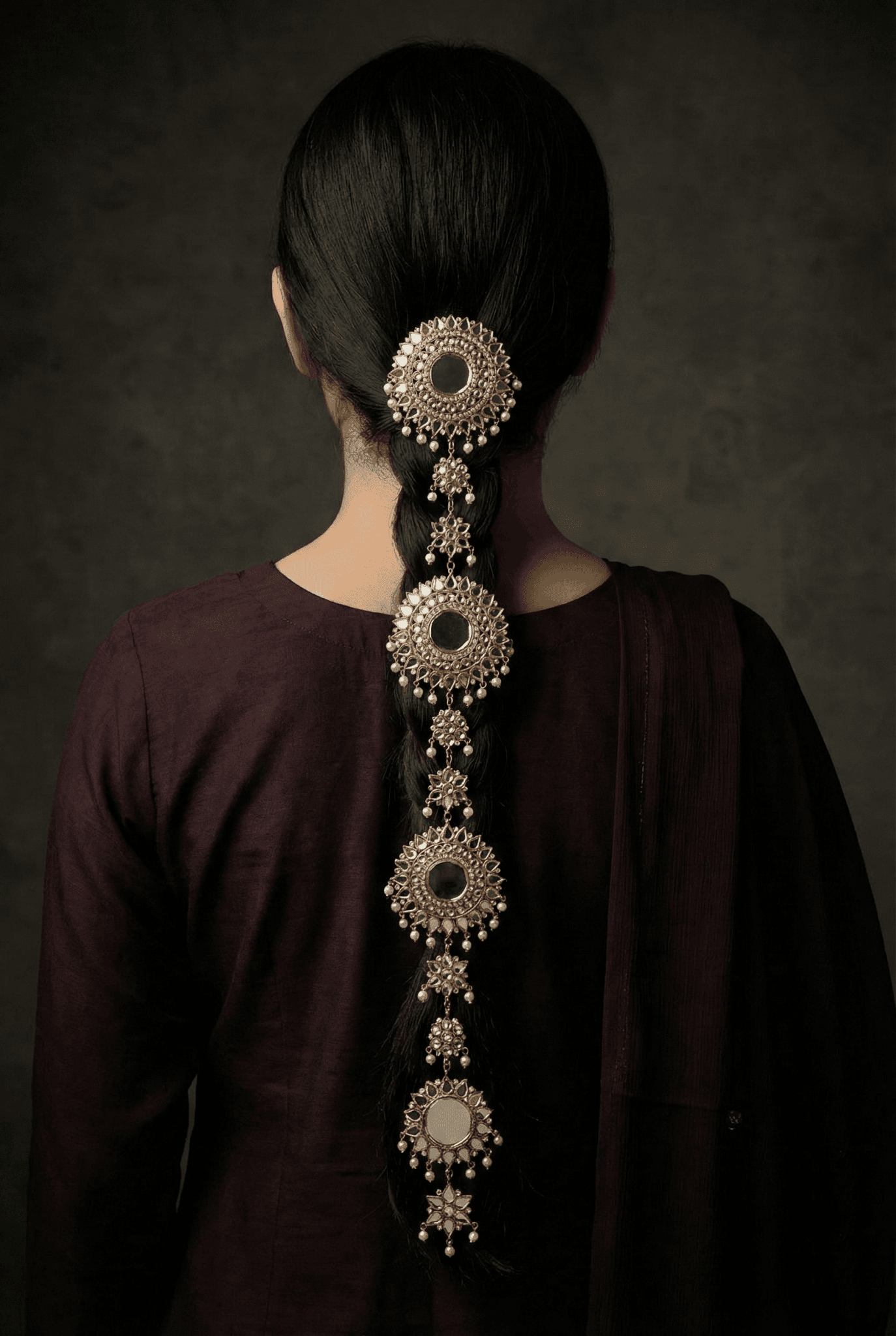 Sheesh Big Kundan Braid Paranda