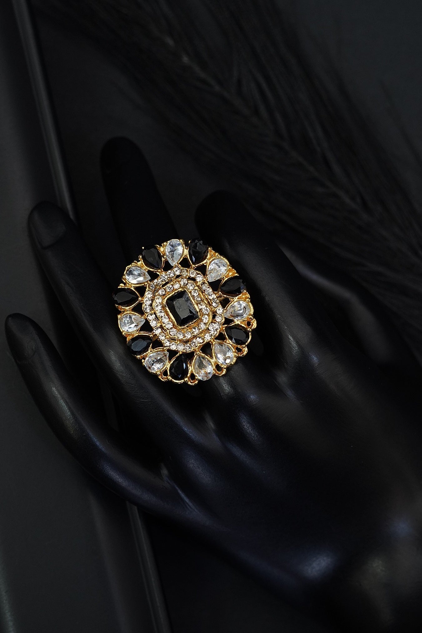 Zircone Semi-Gem Adjustable Ring